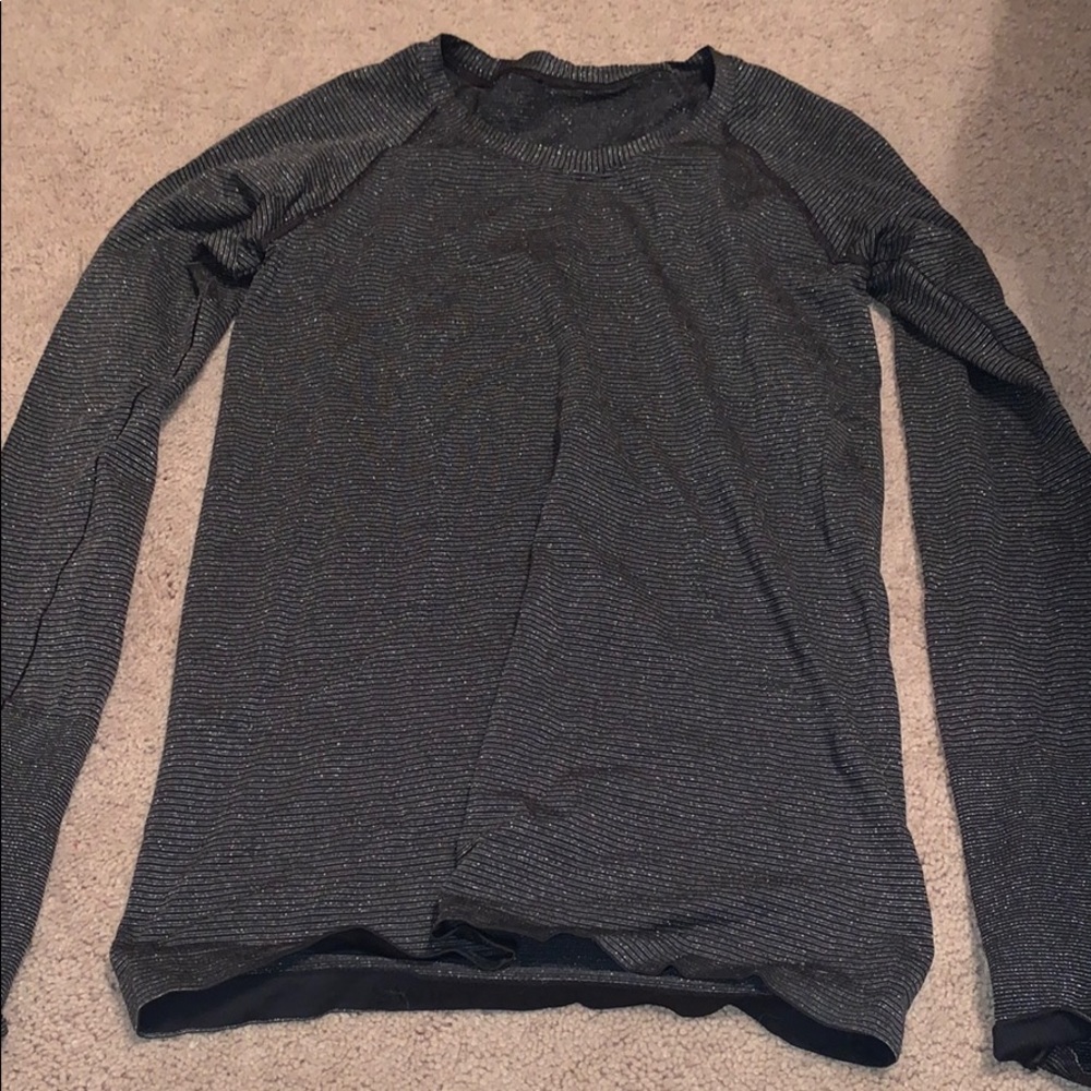 Long sleeve workout top